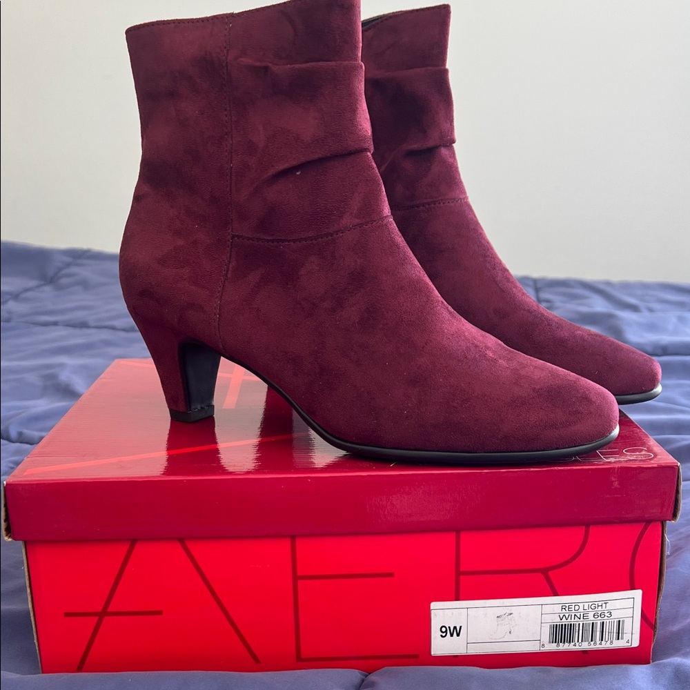 AEROSOLES Women's Wine Heeled Boots